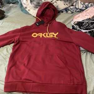 brand new oakley sweatshirt
